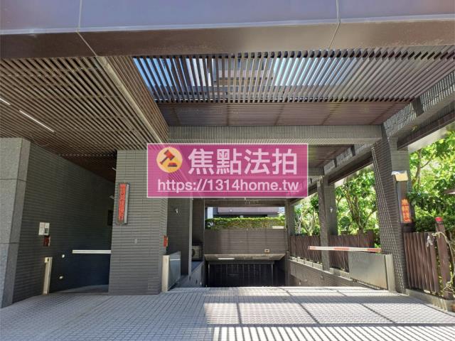 新北淡水大樓法拍-8