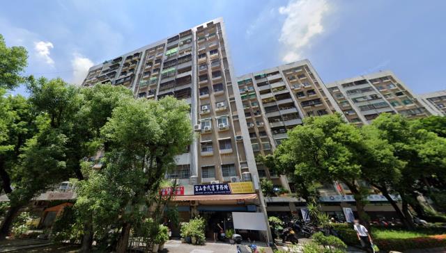 東區大樓法拍-4