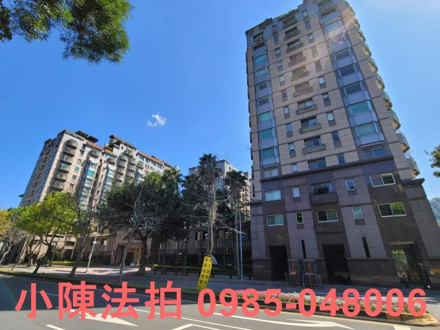 台北士林法拍大樓-2