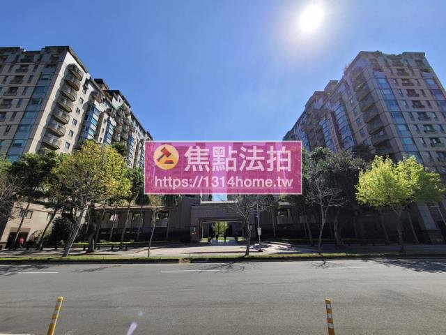 台北士林法拍大樓-2
