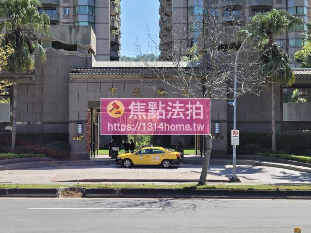 台北士林法拍大樓-4
