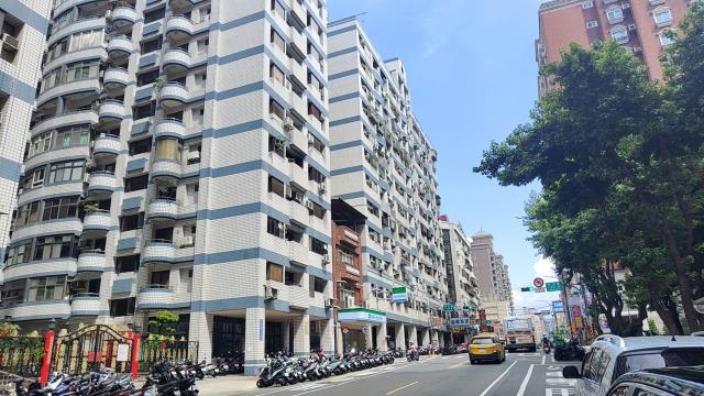 桃園蘆竹大樓法拍-4