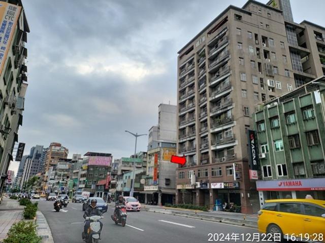 台北中正區法拍大樓-4