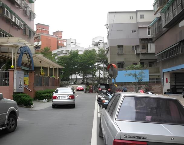 新北新莊大樓法拍-9