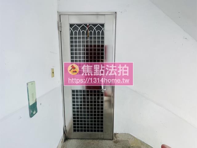 信義區法拍公寓-10