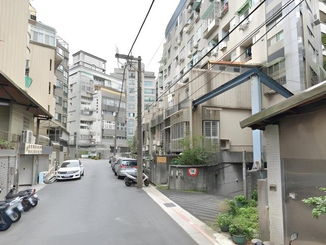 台北內湖華廈法拍-5