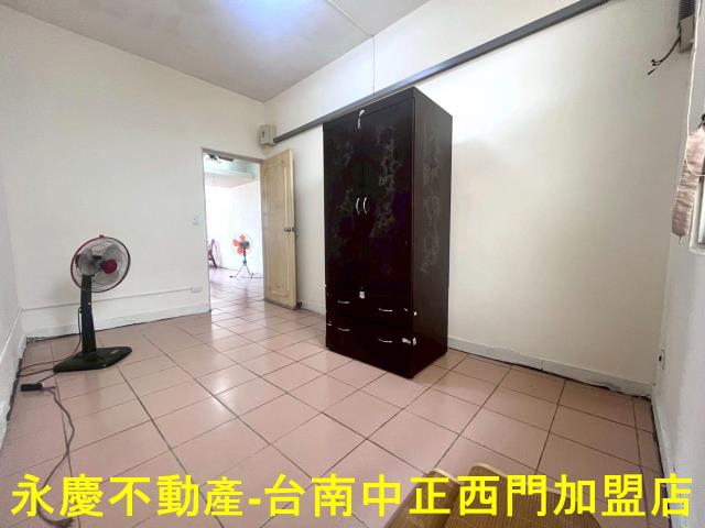 台南東區公寓-7