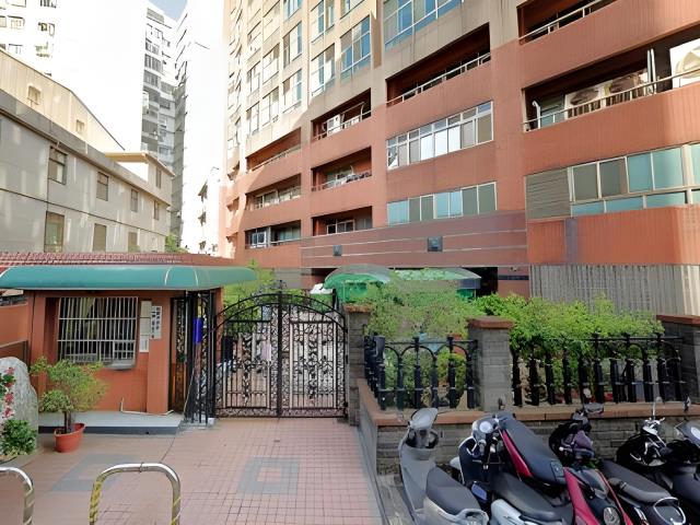 桃園中壢法拍大樓-9