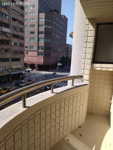 高雄新興區大樓-10