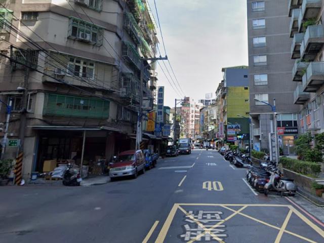 中和店面法拍-5