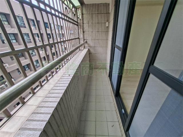 高雄三民區大樓-11