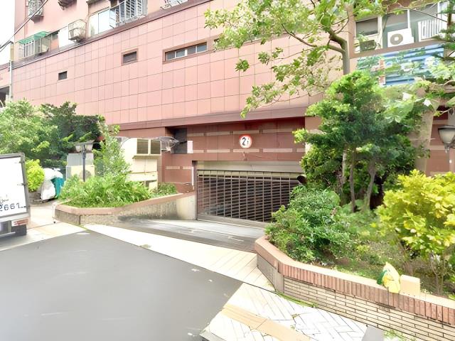 新北中和雙和醫院生活圈法拍-10