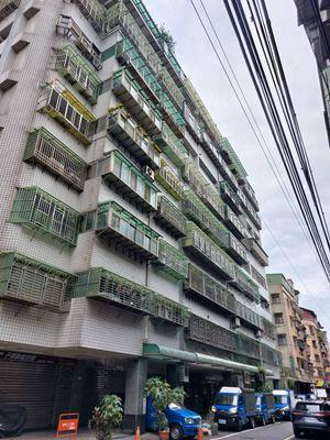 板橋拍賣大樓-2