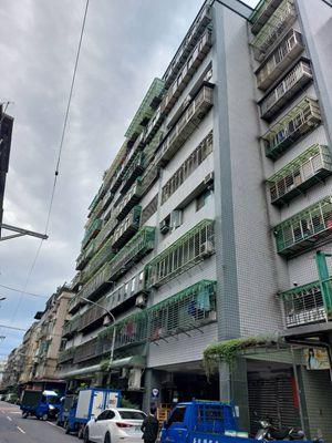 板橋拍賣大樓-1