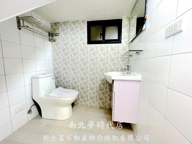 台南中西區透天-11