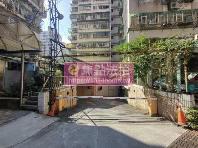 新北土城大樓法拍-8