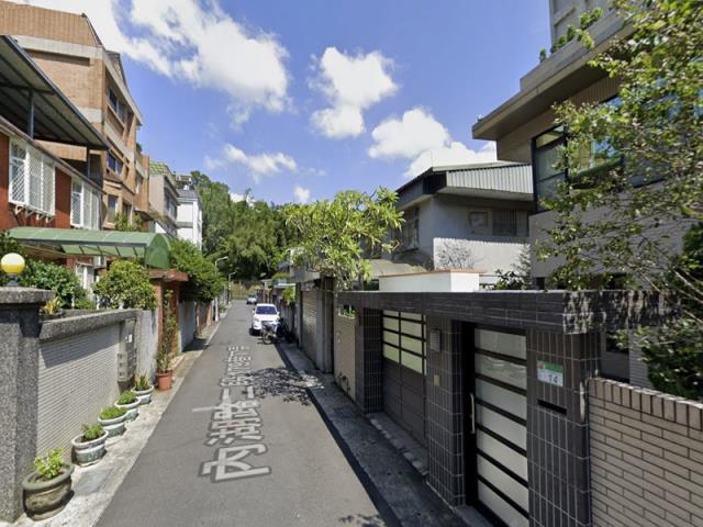 台北內湖透天法拍-4