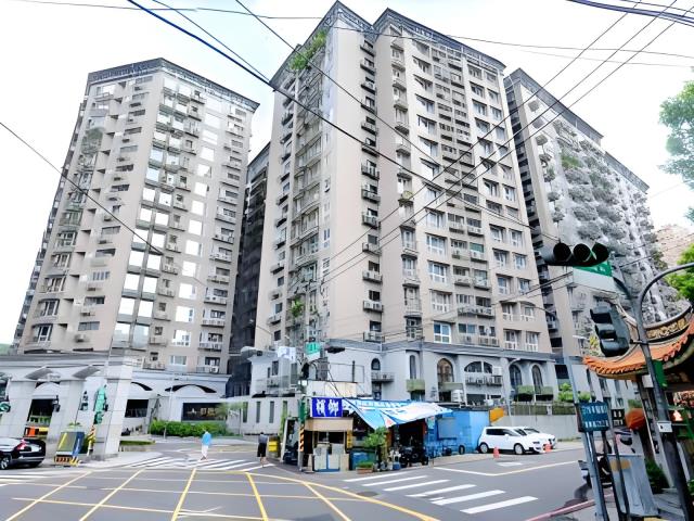 新北中和大樓法拍-7