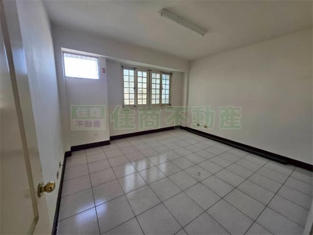 高雄小港透天-11