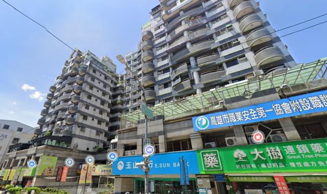 前鎮拍賣大樓-5