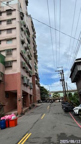 新北鶯歌法拍大樓-2