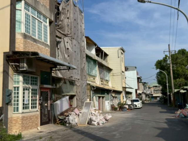 高雄楠梓透天法拍-3