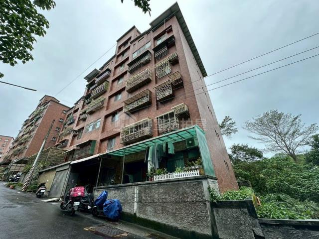 基隆信義區華廈法拍-1