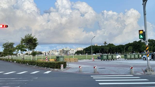 高雄岡山法拍華廈-3