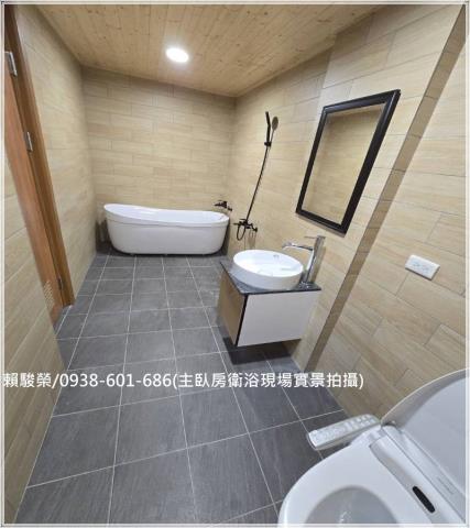 中壢龍岡國小電梯別墅