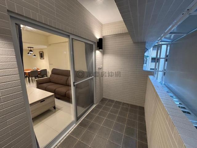 高雄新興區大樓-11