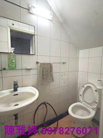 高雄前金透天-4