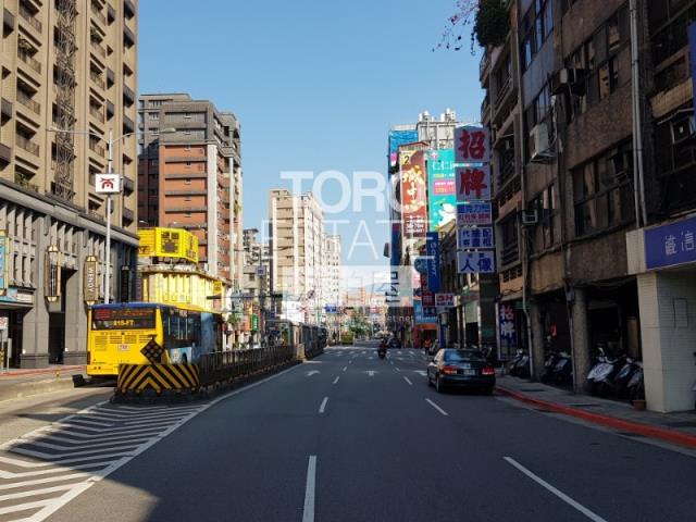 台北大同區法拍大樓-7