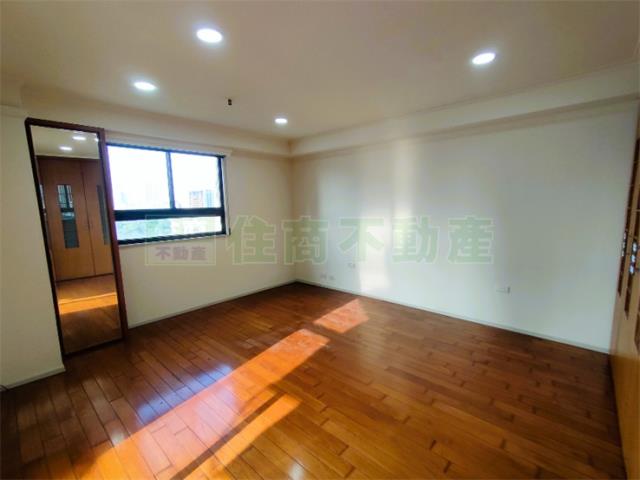 高雄苓雅大樓-11