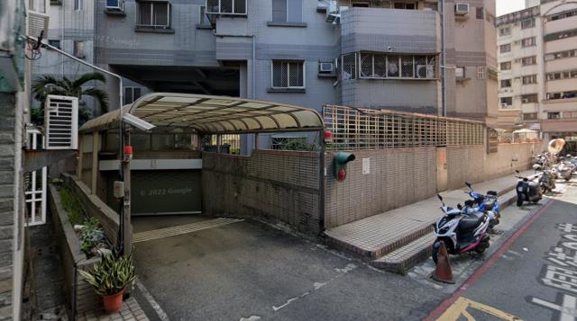 三民區法拍大樓-6