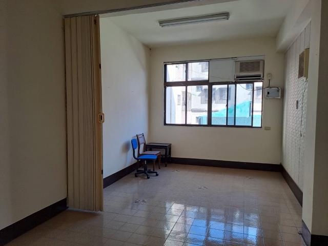 中壢市區活巷老屋透天