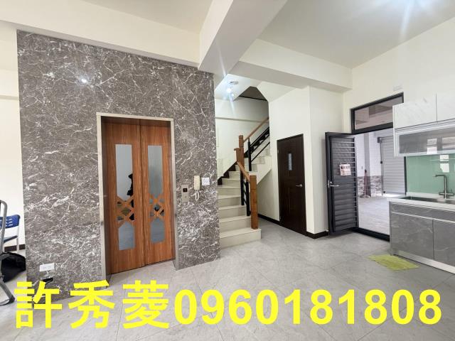 高雄岡山透天-1