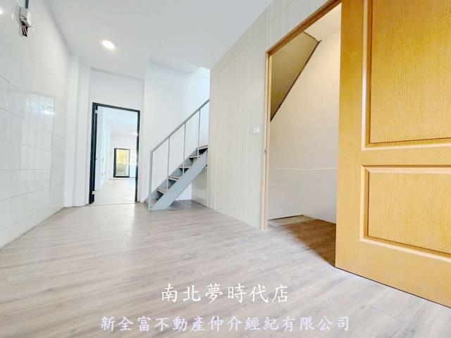 台南中西區透天-11