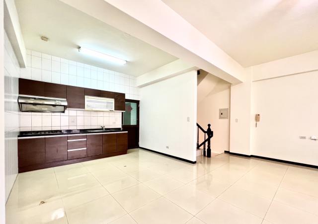 高雄小港透天-7