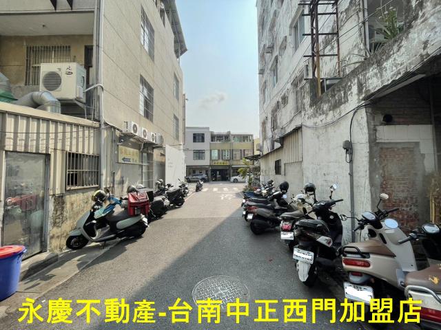 台南東區公寓-12