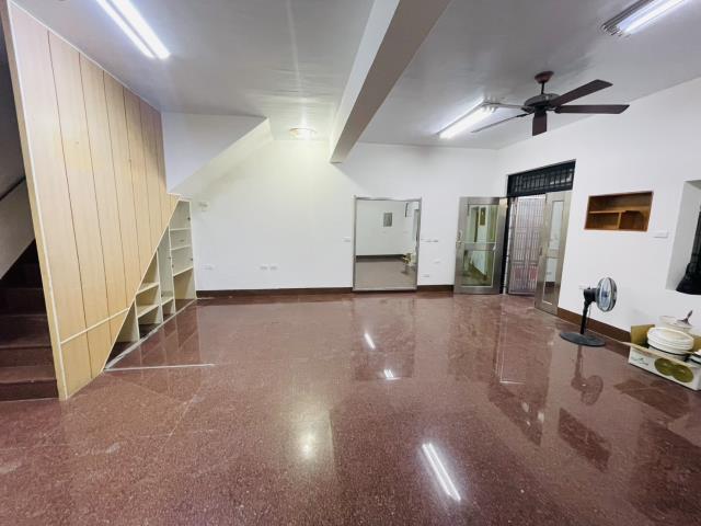 高雄新興區公寓-2