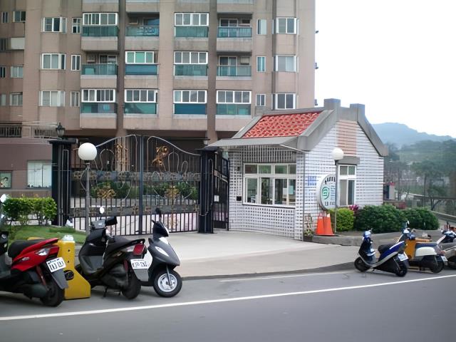 基隆中正區法拍大樓-2