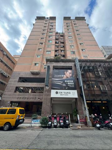 西區大樓法拍-4