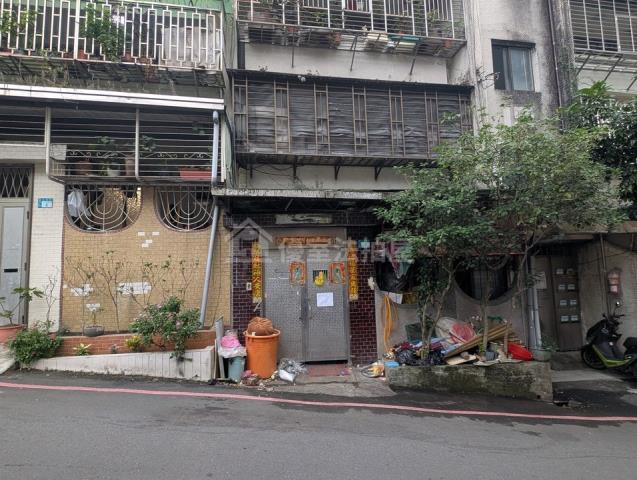 新北新店公寓法拍-1