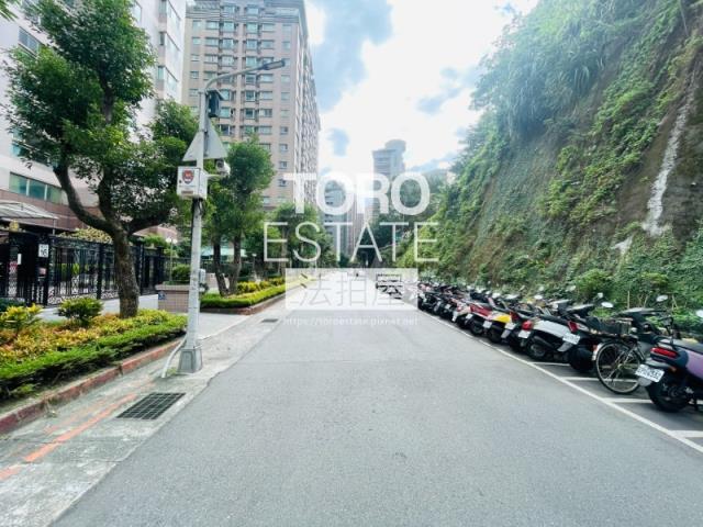 台北內湖大樓拍賣-8