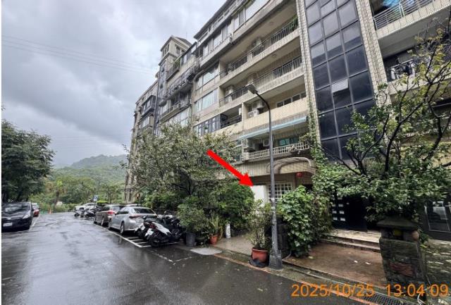 台北北投拍賣大樓-7