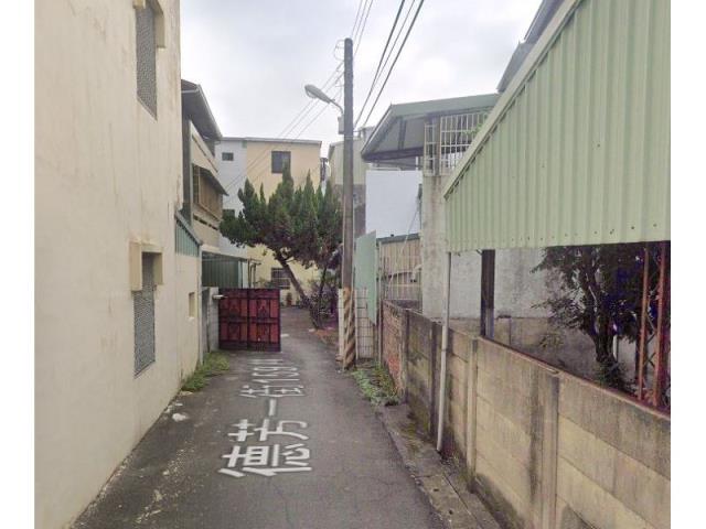 台中大里法拍透天-3