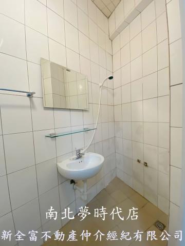 台南北區透天-12