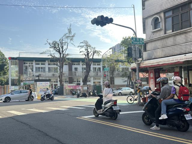 高雄前鎮拍賣透天-3