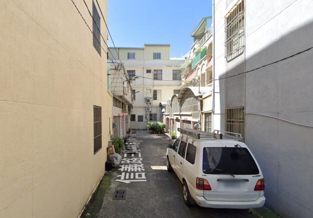 茄萣透天法拍-6