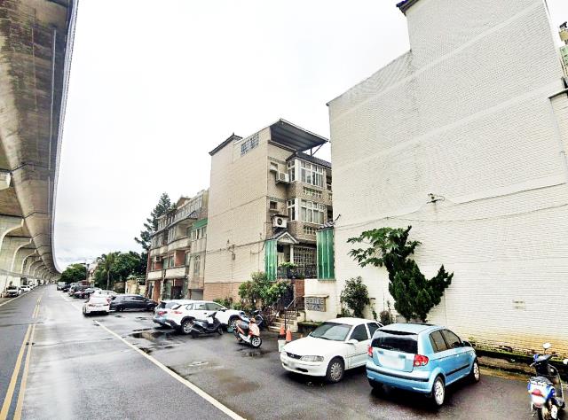 竹東鎮沿河街透天